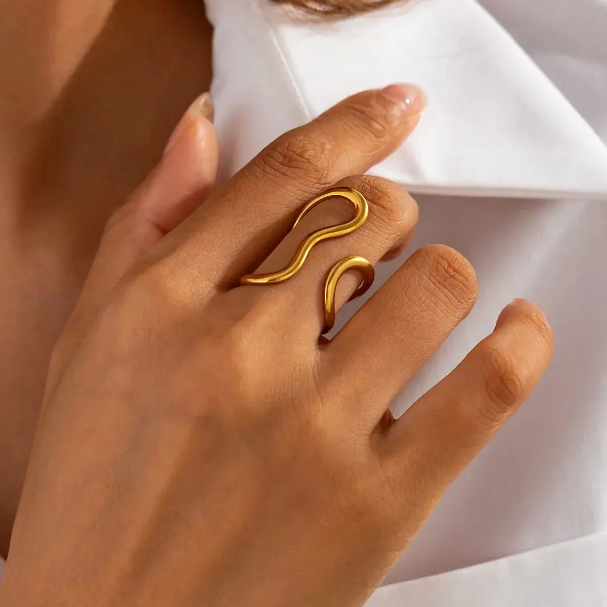 خاتم هندسي مطلي بالذهب عيار 18 قيراط للنساء - مجوهرات بسيطة من الستانلس ستيل | هيبوالرجينيك وخالي من التشويه #3