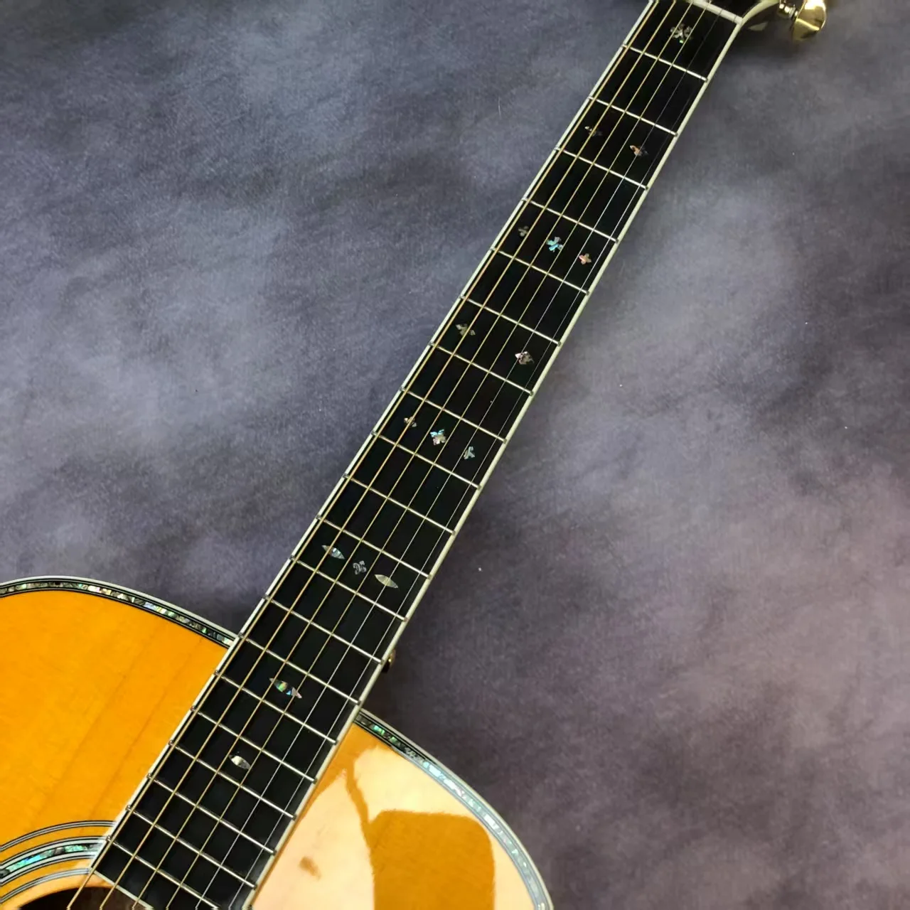 

All solid wood solid 40 inch OM42 series abalone shell inlaid acoustic acoustic acoustic guitar