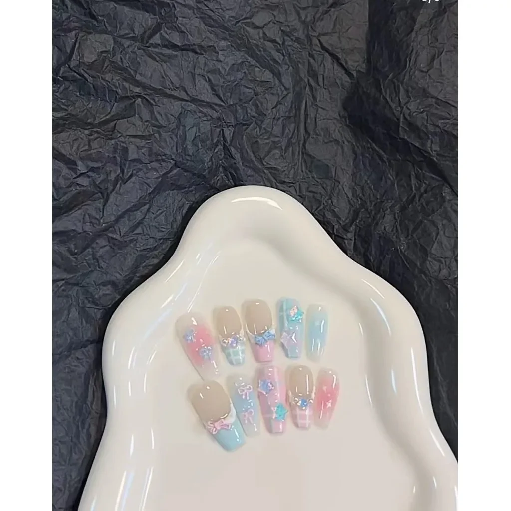 Pink Blue Stars Convenience Store Unghie indossabili fatte a mano Macaron estivo French Nail Art Dolce e carino Dreamy Bow Blush Unghie finte