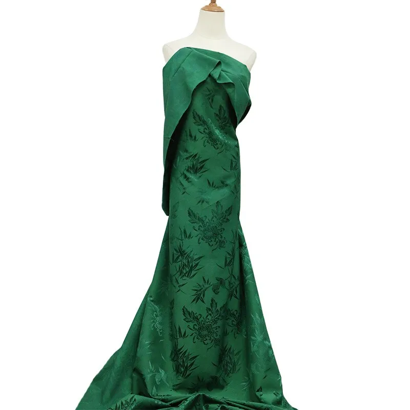 Silk jacquard cheongsam Hanfu Chinese fabric 19 momme 140CM wide leaf chrysanthemum green