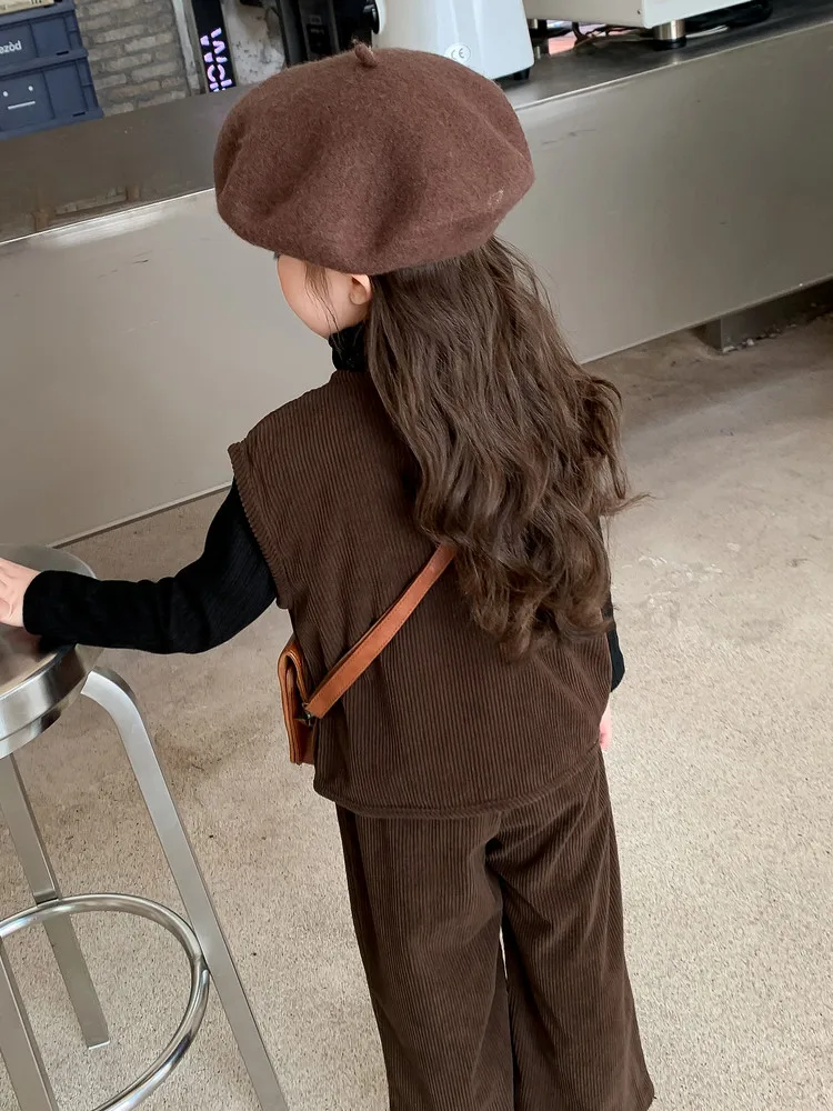 ชุดแฟชั่นเด็กผู้หญิงฤดูใบไม้ร่วง 2023 เสื้อกั๊กผ้าลูกฟูกแบบใหม่ ชุดเสื้อผ้าเด็กฤดูใบไม้ร่วง ชุดเสื้อยืดเด็ก ผ้าฝ้าย ชุดเด็ก