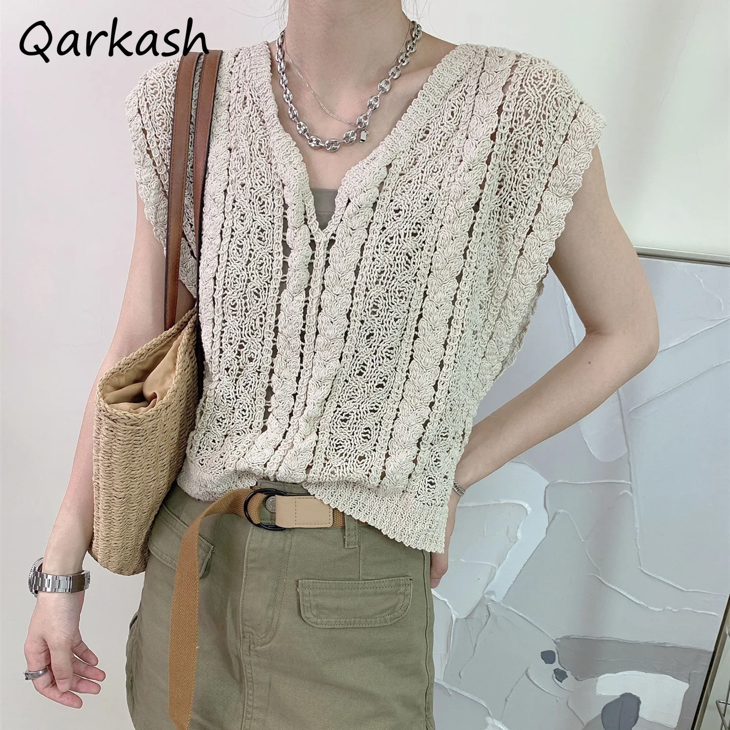 Sweater Vests Women Hollow Out V-neck Knitted Vintage Loose Casual All-match Streetwear Simplicity Korean Fashion Summer Chic