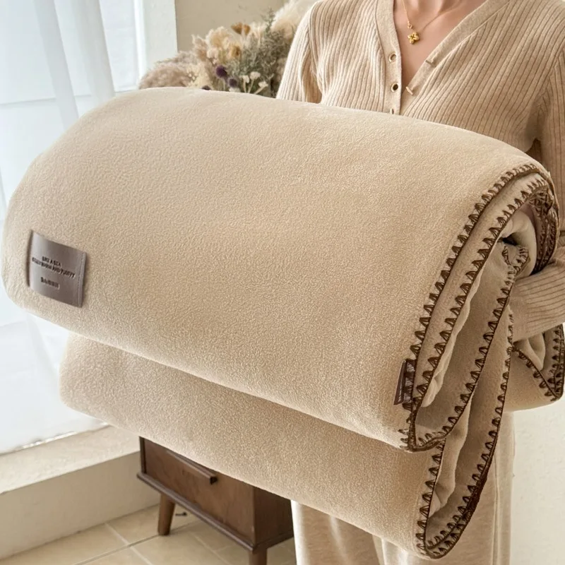Alpaca Wool Blanket Thickened Office Nap Blanket in Winter Sofa Shawl Blanket Double-faced Fleece Soft Skin-friendly Anti-static