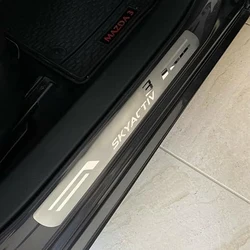 Protector de umbral de puerta para coche, placa de desgaste de Pedal, pegatina de estilo de acero inoxidable para Mazda 3, 2014, 2015, 2023, 2016, 2013