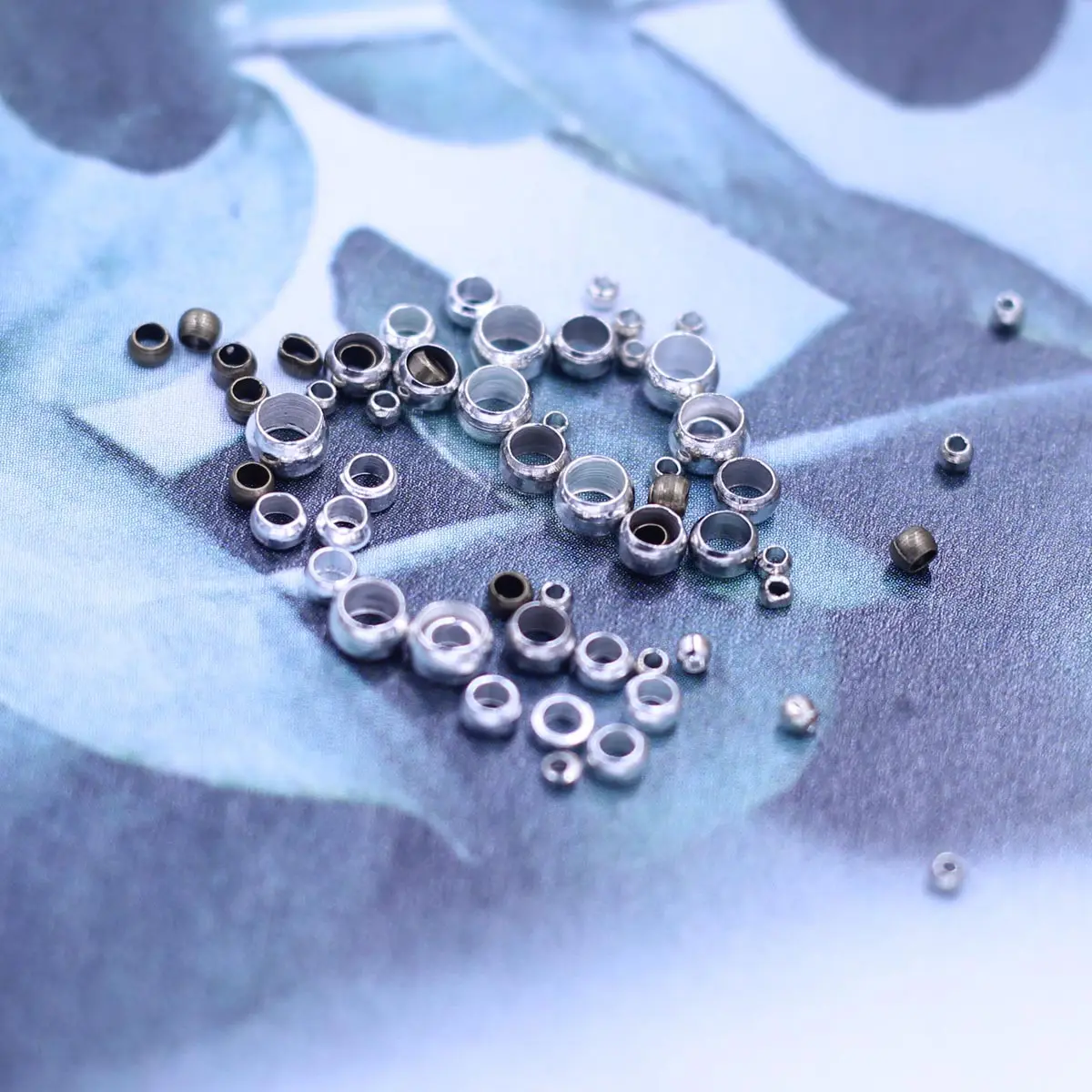1000PCS Mixed Random Tiny Metal Spacer Crimp Beads 1.5-3.5mm DIY Crafts Jewelry Making Accessories Handmade Materials Pack