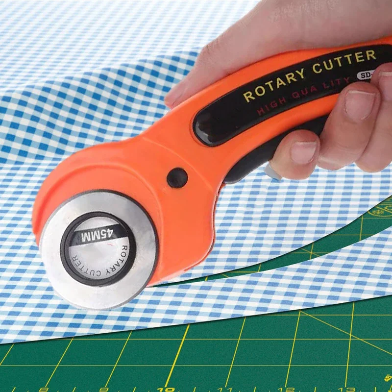 

Вращающийся резак 45 мм для кожи, ткани, рукоделия, режущий инструмент с эргономичной ручкой для «сделай сам», ткани, шитья, квилтинга, аксессуары