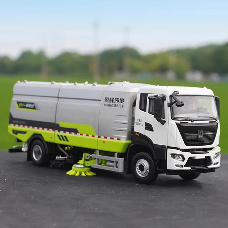 Diecast 1:35 18-ton Cleaning Car Sweeping Sprinkler Truck Alloy Vehicle Model Finished Simulation Collection Decoration Display