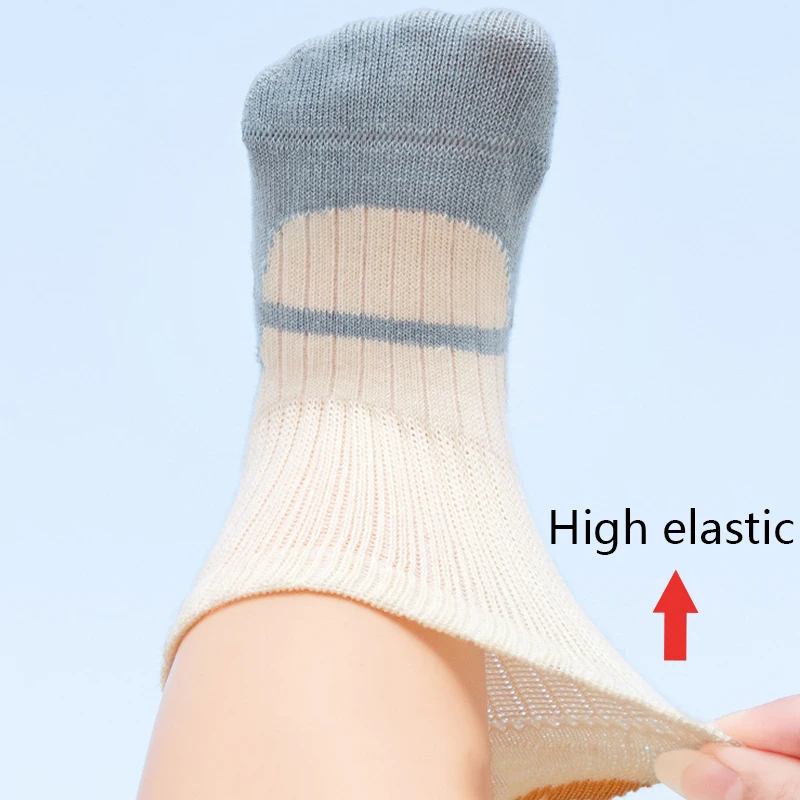 3/6 أزواج من الجوارب الأرضية للأطفال مع مقابض جوارب قطنية غير قابلة للانزلاق للأطفال الصغار من عمر 0 إلى 5 سنوات