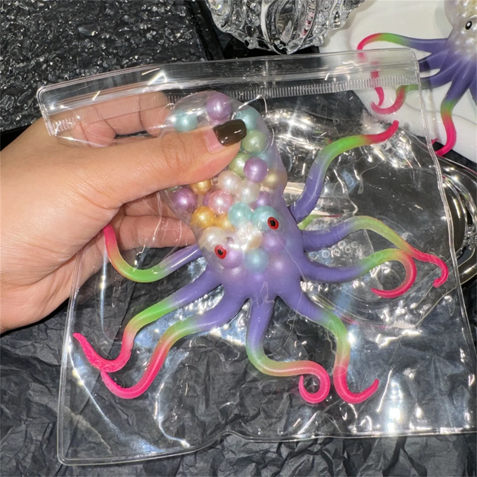 كرة ضغط يدوية كبيرة جدًا لعام 2025 - لعبة حسية مضادة للقلق للاسترخاء في المكتب أو المنزل