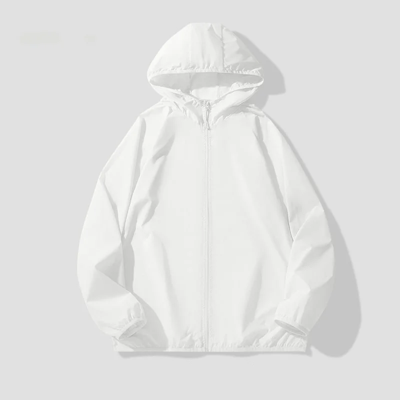 軽量で通気性のあるアイスシルクアウトドアジャケットメンズ夏 2024 カジュアルルーズフィットファッショナブルな日焼け防止服