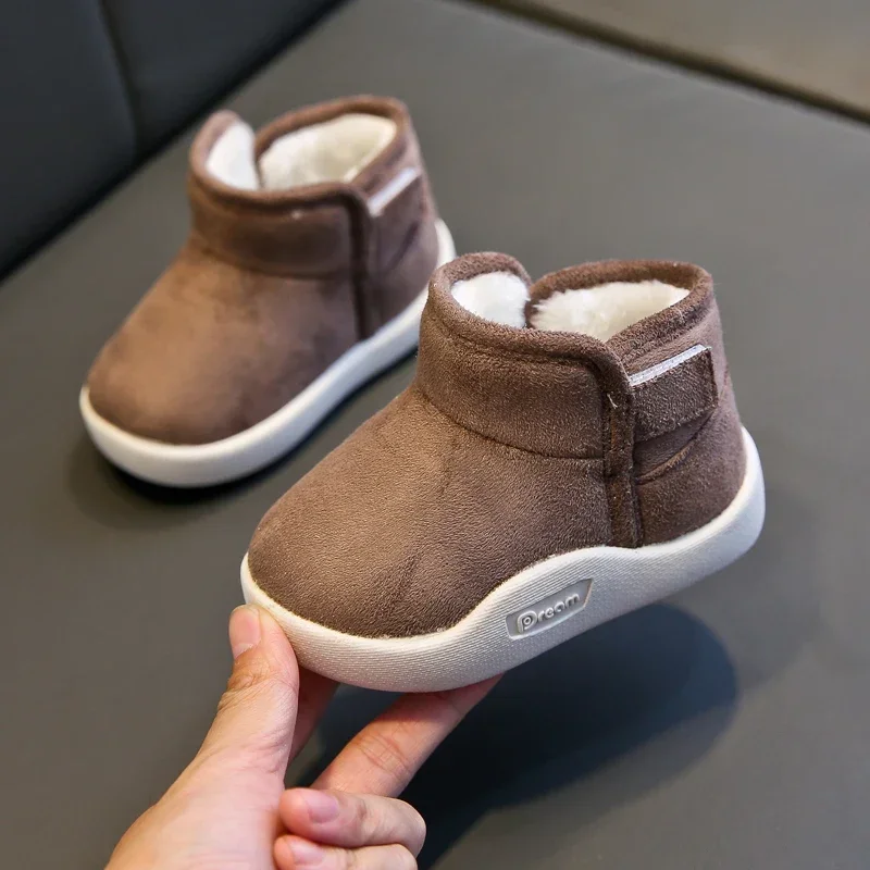 Zapatos de algodón antideslizantes para niños y niñas, botas de nieve para niños pequeños, zapatos cálidos de felpa para exteriores, Otoño e Invierno