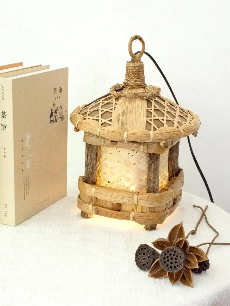 

Thai bamboo weaving lamp restaurant homestay creative chandelier bedroom retro atmosphere bedside lamp
