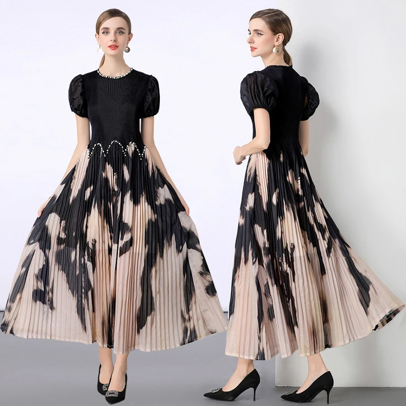 Abito Lungo da Cerimonia con Stampa Floreale, Silhouette a Linea A, Stile Elegante e Raffinato