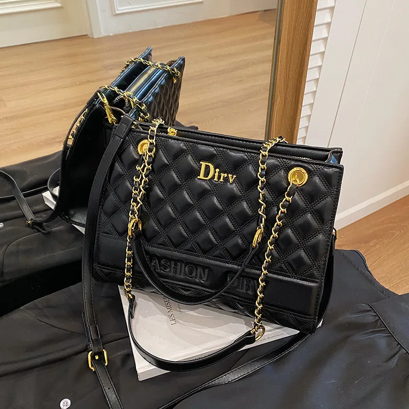 Nouveau fourre-tout à chaîne matelassé pour femmes-sac à bandoulière de luxe polyvalent de grande capacité pour les déplacements