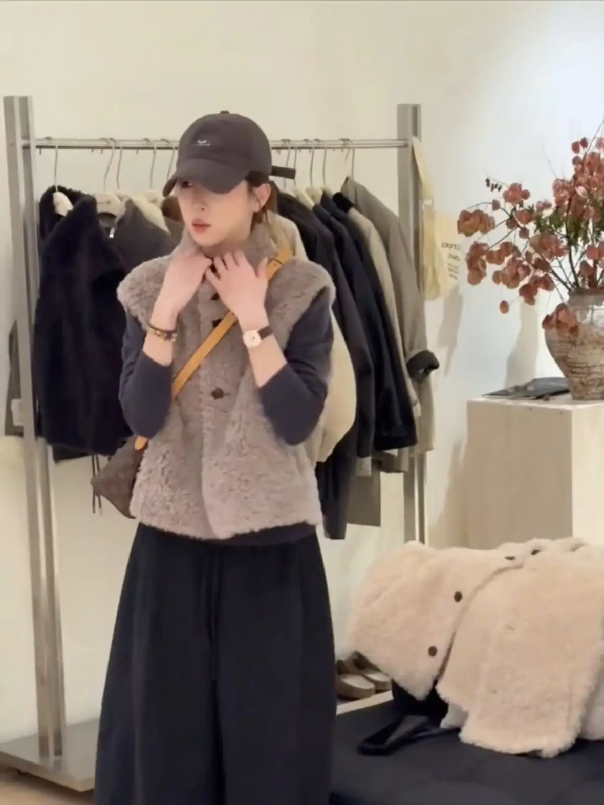 

Корейский ретро-жилет из овечьей шерсти с воротником-стойкой для женщин, осенне-зимний утепленный топ, многослойная верхняя одежда, куртка