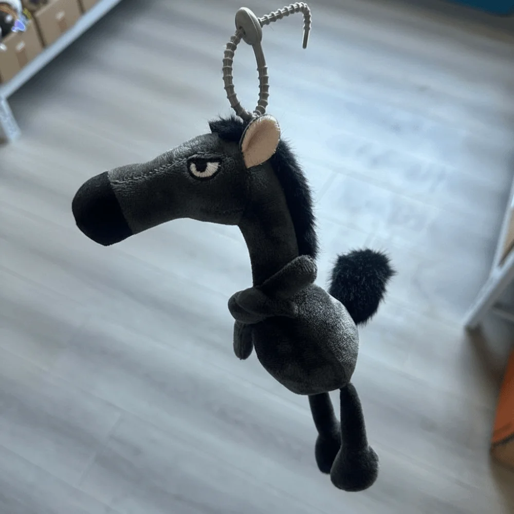 พวงกุญแจม้าการ์ตูนสุดน่ารัก สไตล์แฟนตาซี ตุ๊กตาม้าโพนี่นุ่มนิ่ม งานฝีมือประณีต ของตกแต่ง จี้ม้าตลกๆ สำหรับเด็ก