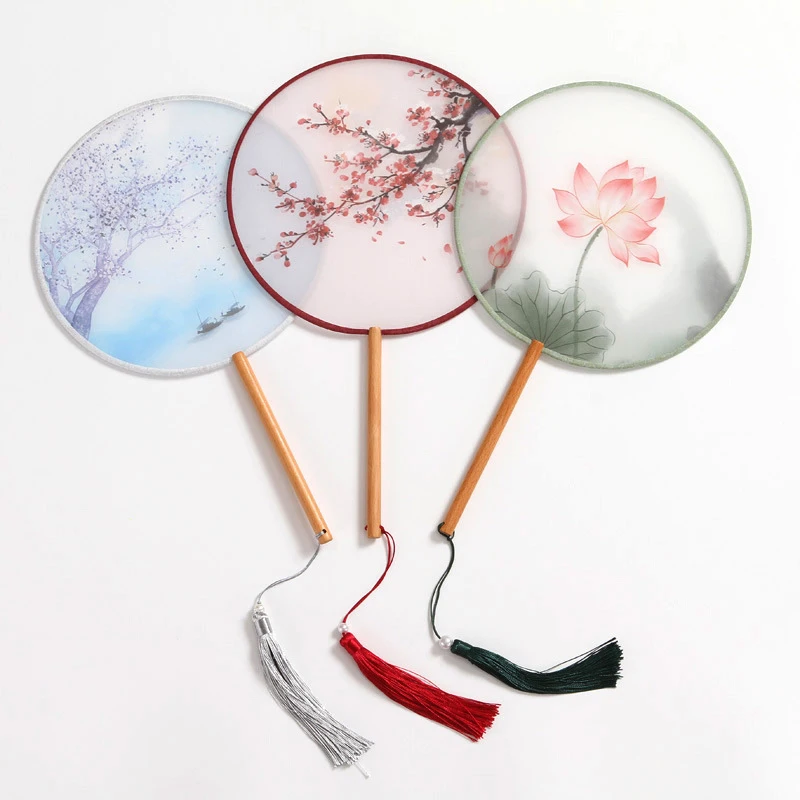 

1PC Vintage Chinese Round Hand Fan Printing Fan Ancient Tassel Dance Hand Fan Cheongsam Tang Suit Wedding Party Accessories