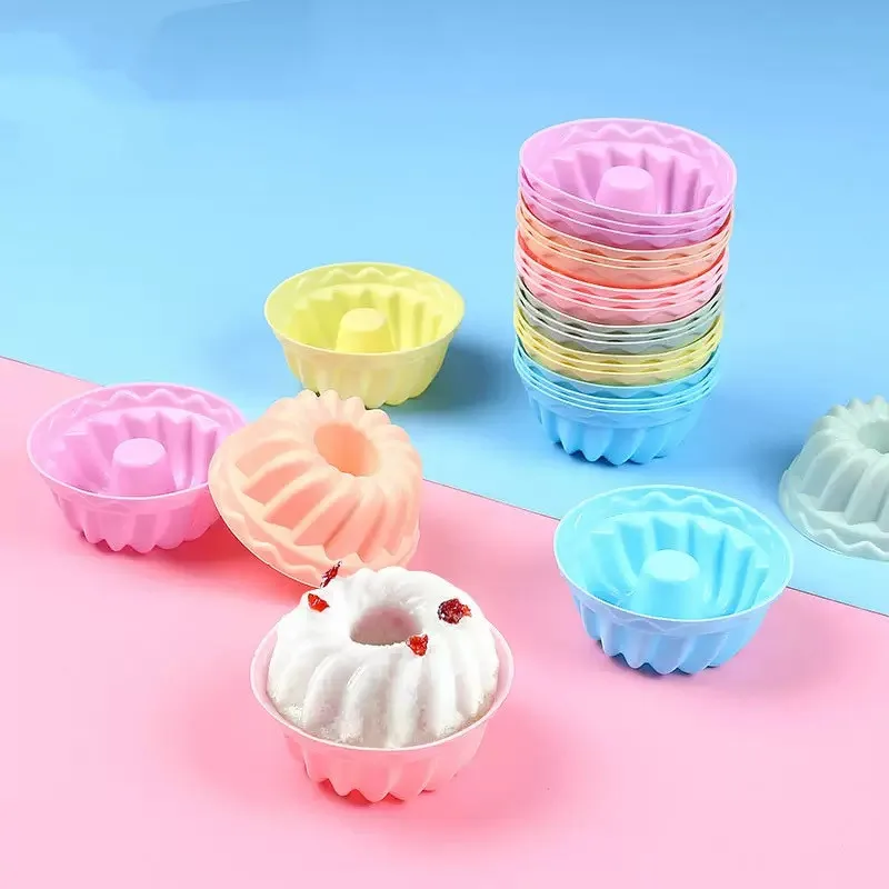 12 Moldes de Silicona para Savarín, Muffins, Cupcakes y Pastel Bundt