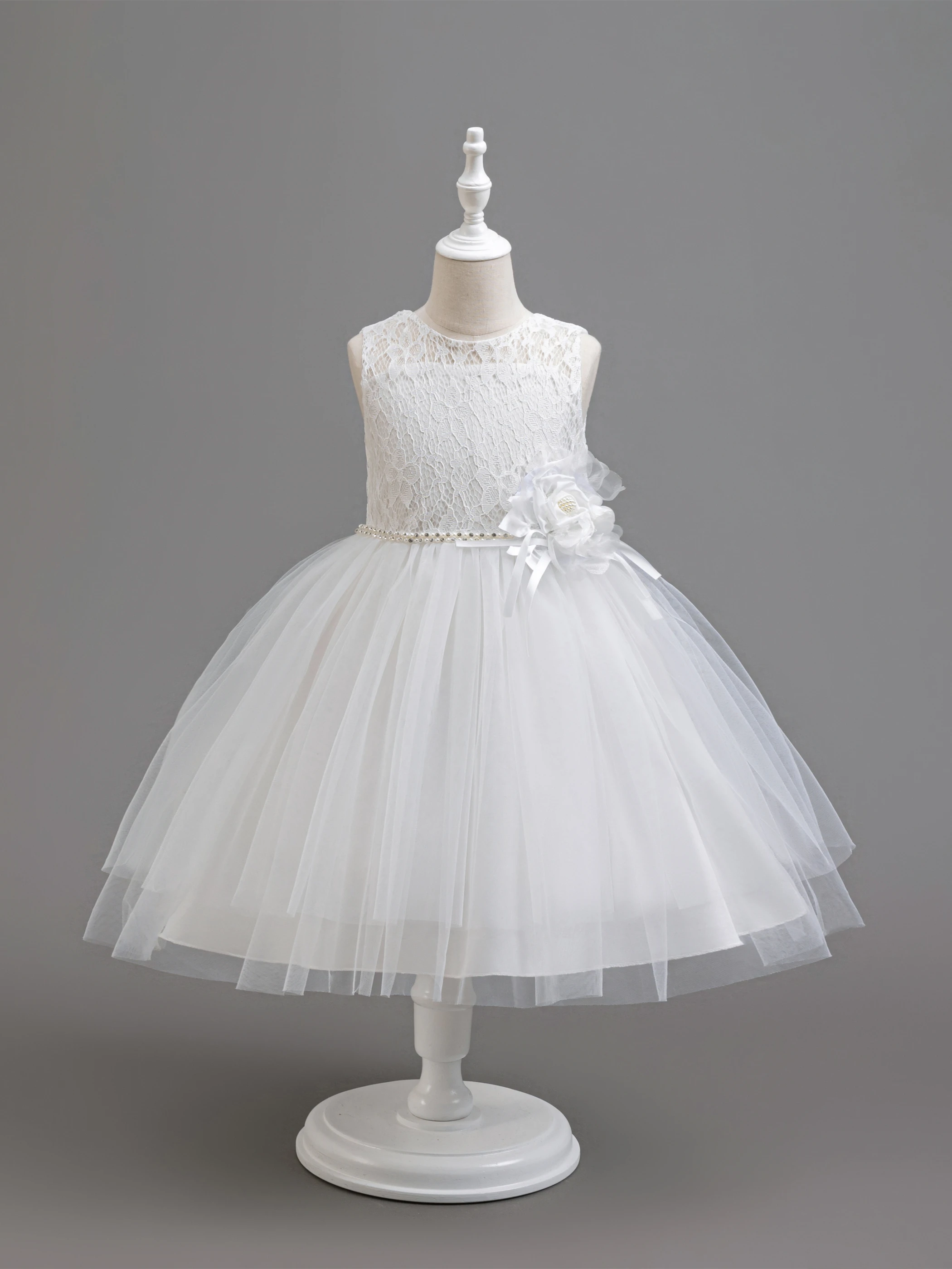 

BettyBeke Girls white lace beaded chain flower pomace dress Princess wind wedding flower Baby Day Dress dress bow multi-layer