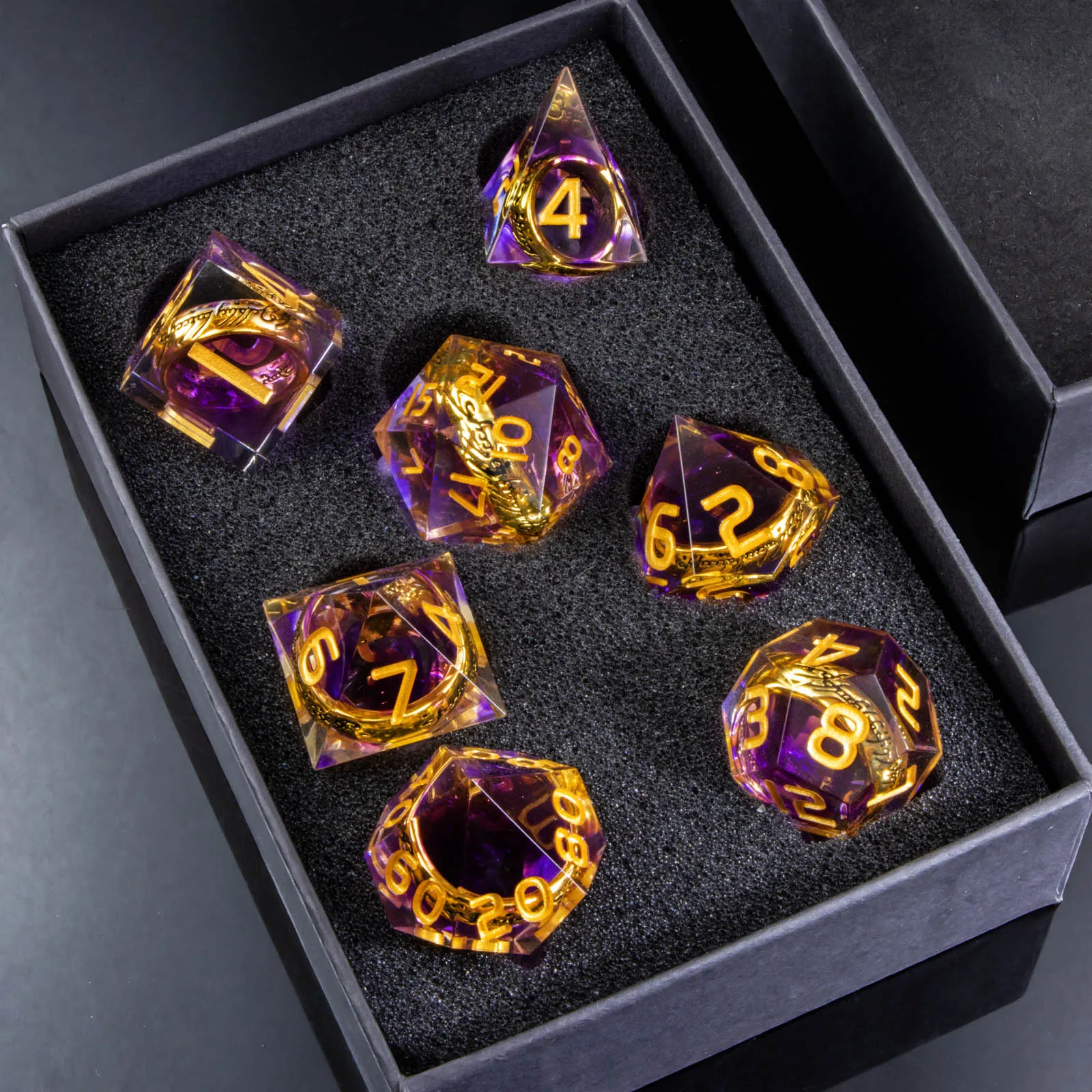 

Magic Lord Rings Dice Set, 7Pcs DnD Dice Set Dungeon and Dragon, LOTR D&D Dice Set for Role Playing Game, Sharp Edge Resin Dice
