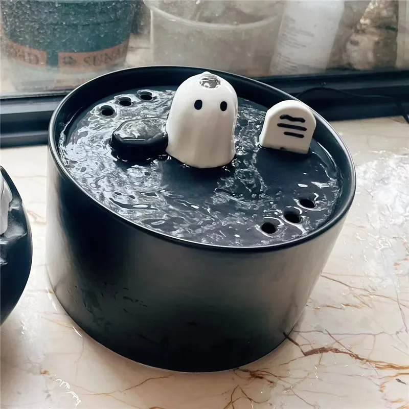 

Керамический фонтан для кошек, диспенсер для питьевой воды для собак, диспенсер для воды для домашних животных на Хэллоуин, гравюры, поилка для кошек, домашний декор, электронный фонтан для домашних животных