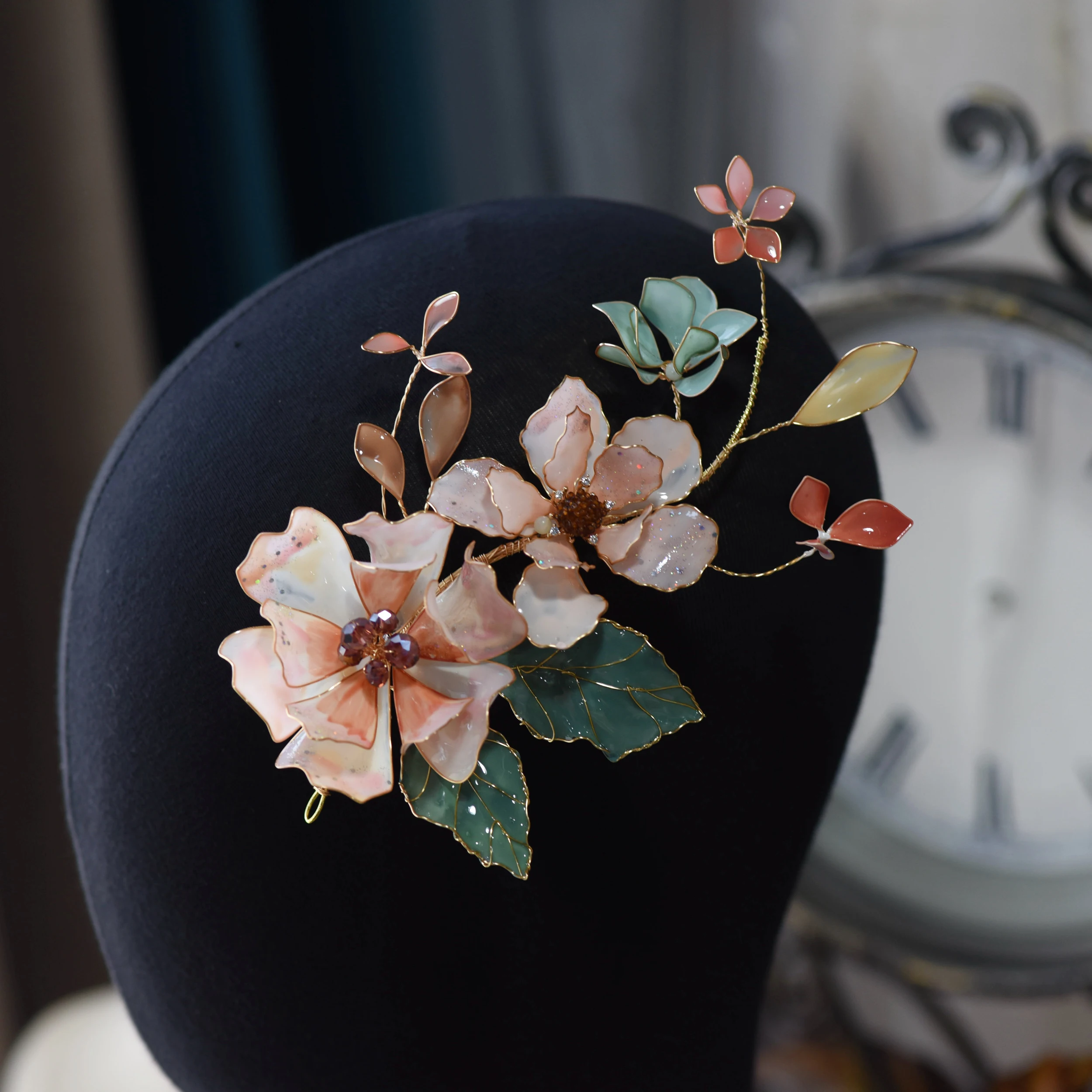 

Sweet Handmade Bridal Hair Accessories Pink & Green Leaves Barrettes Brides Flower Headwear for Wedding