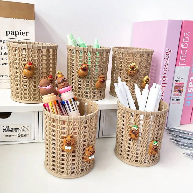 2025 Capybara Creative Plastic vines Pencil Pot Holder Brush Storage Container Desk Organizer Cartoon Stationery Pen Holder