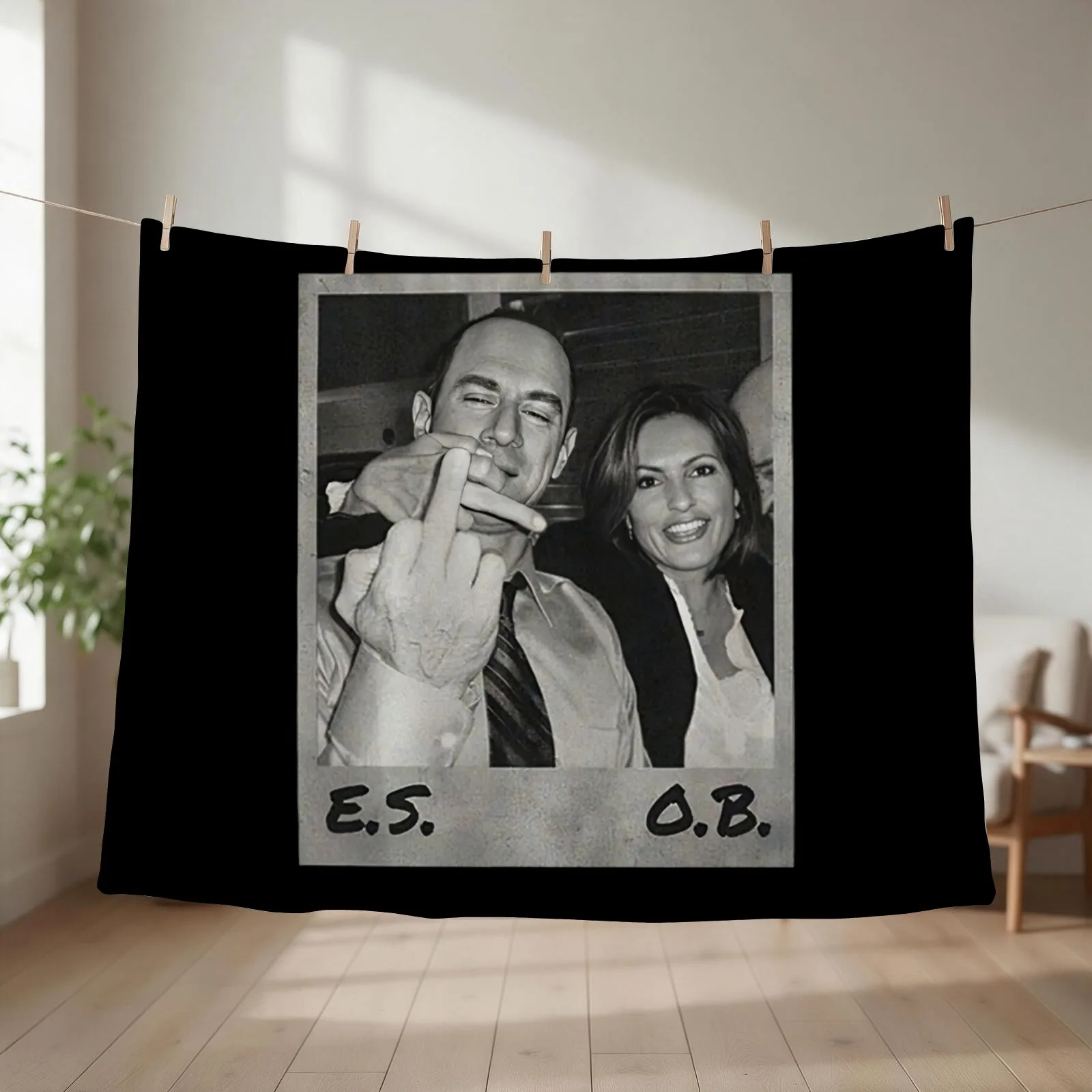 Elliot Stabler And Olivia Benson Throw Blanket Flannel Sofa Throw anime manga Blankets