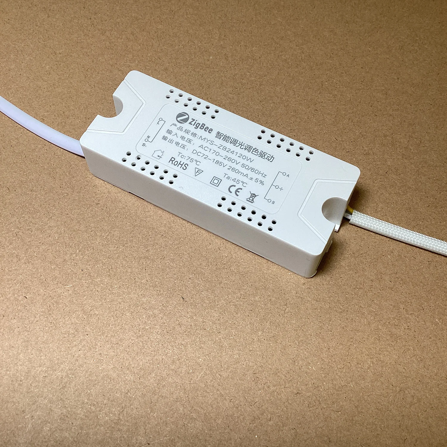 تشغيل بطيء وإيقاف تشغيل Zigbee LED الذكي 20W-48W لأضواء السقف LED متعددة الألوان