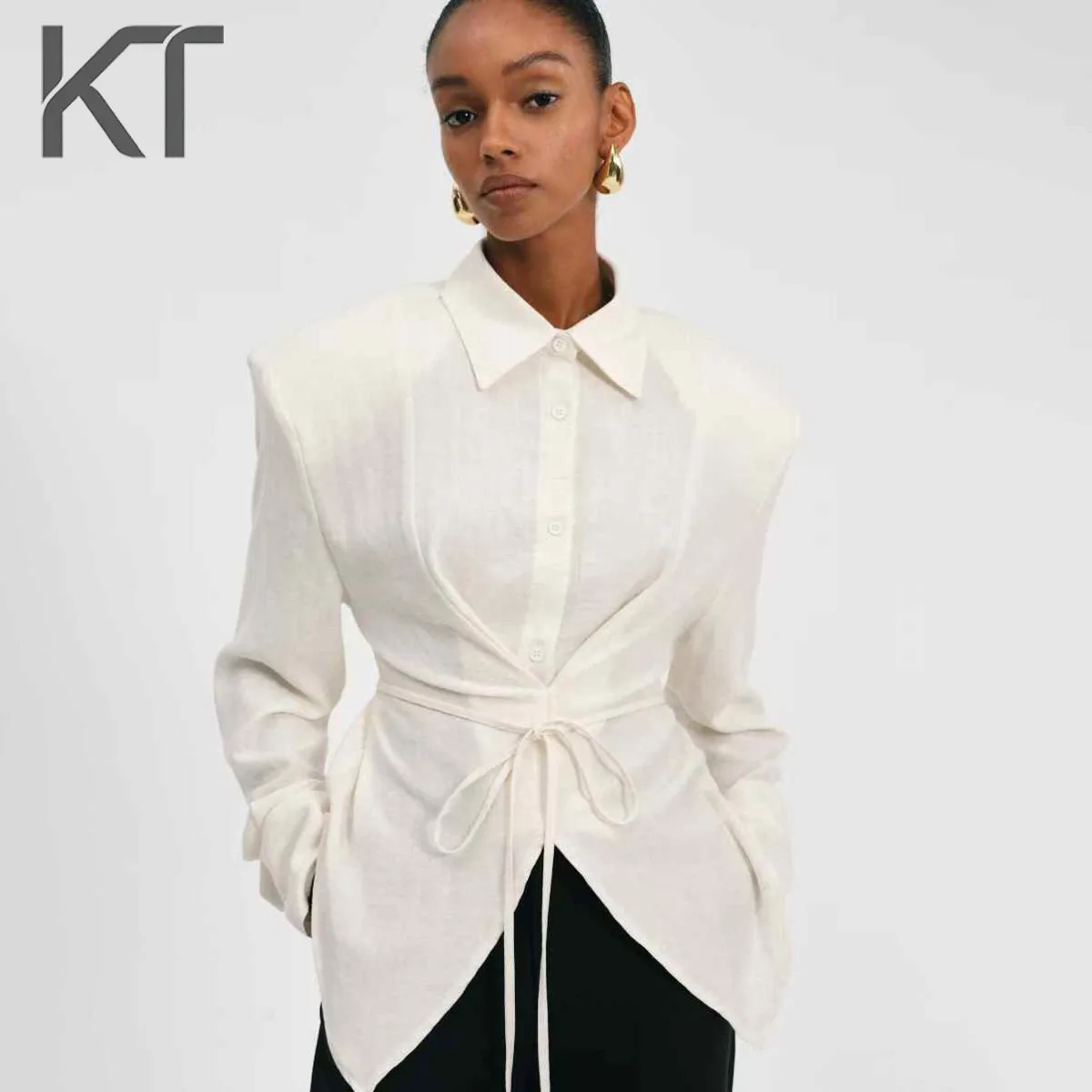 

Новинка 2026: Женская блузка с прямым кроем плеч, завязками на талии и пуговицами, из льняной смеси, черно-белая.