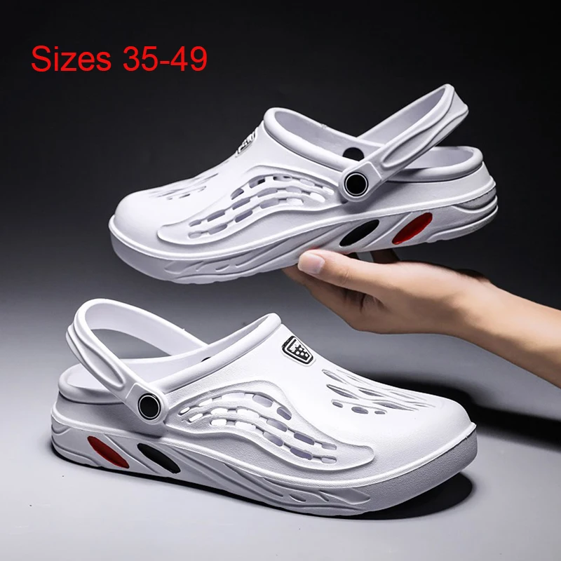 

Breathable Men Slippers Comfortable Mens Sandals Non-slip Garden Shoes Lightweight Beach Shoes 35-49 Plus Size Platform Shoes