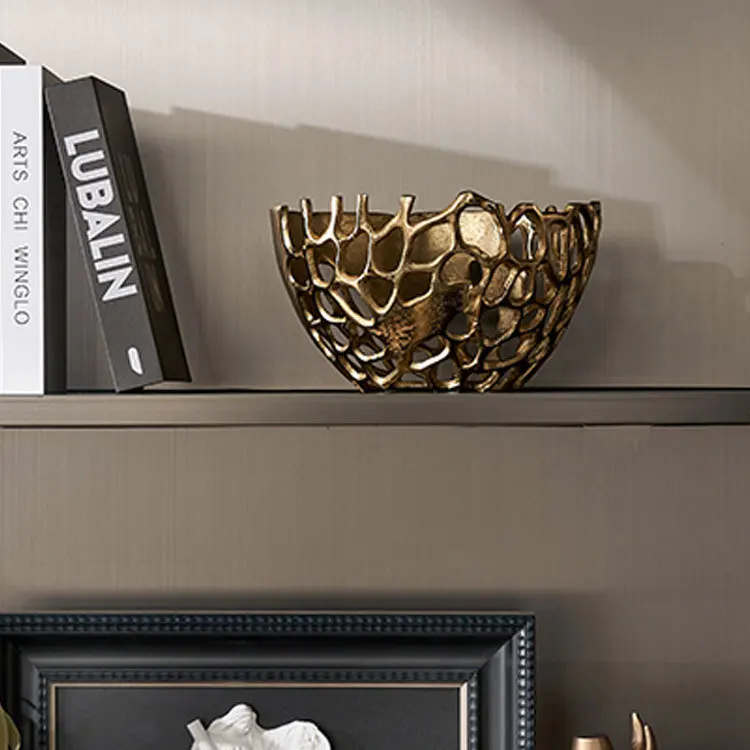 Modern simple light luxury metal hollow fruit plate ornaments model house sales office home soft decoration high-end sense