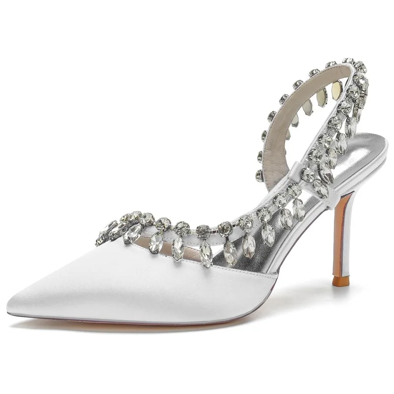 Sandalias puntiagudas con cinturón trasero y cadena de diamante, zapatos de satén de tacón alto de 9cm para boda, novia y dama de honor, tallas 36-43, 2024