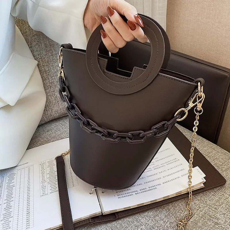 2024 New Bucket Bag Female Fashion Designer Handbag Commuter Retro Versatile Chain One Shoulder Crossbody Bag