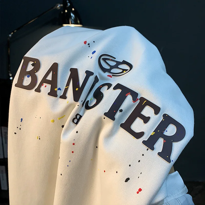 เสื้อยืดแขนสั้นผู้ชายคอกลมใหม่อินเทรนด์พิมพ์ลายสําหรับปี 2025 เสื้อแขนสั้นหลวมฤดูร้อน