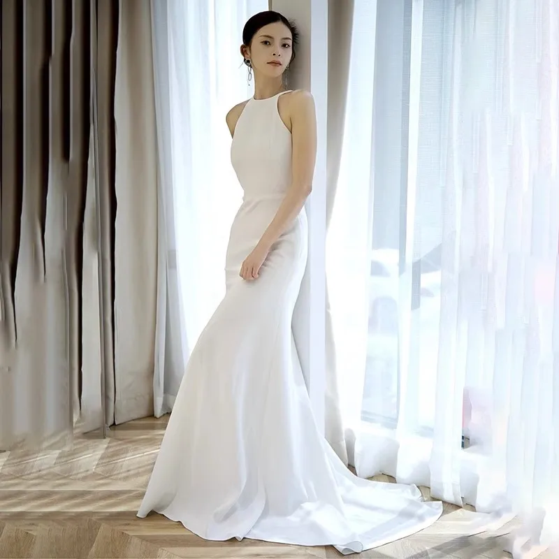 robe-de-mariee-legere-francaise-nouveau-style-voile-de-mariee-en-satin-blanc-simple-robe-de-mariee-en-queue-de-poisson-a-haut-sens-2025