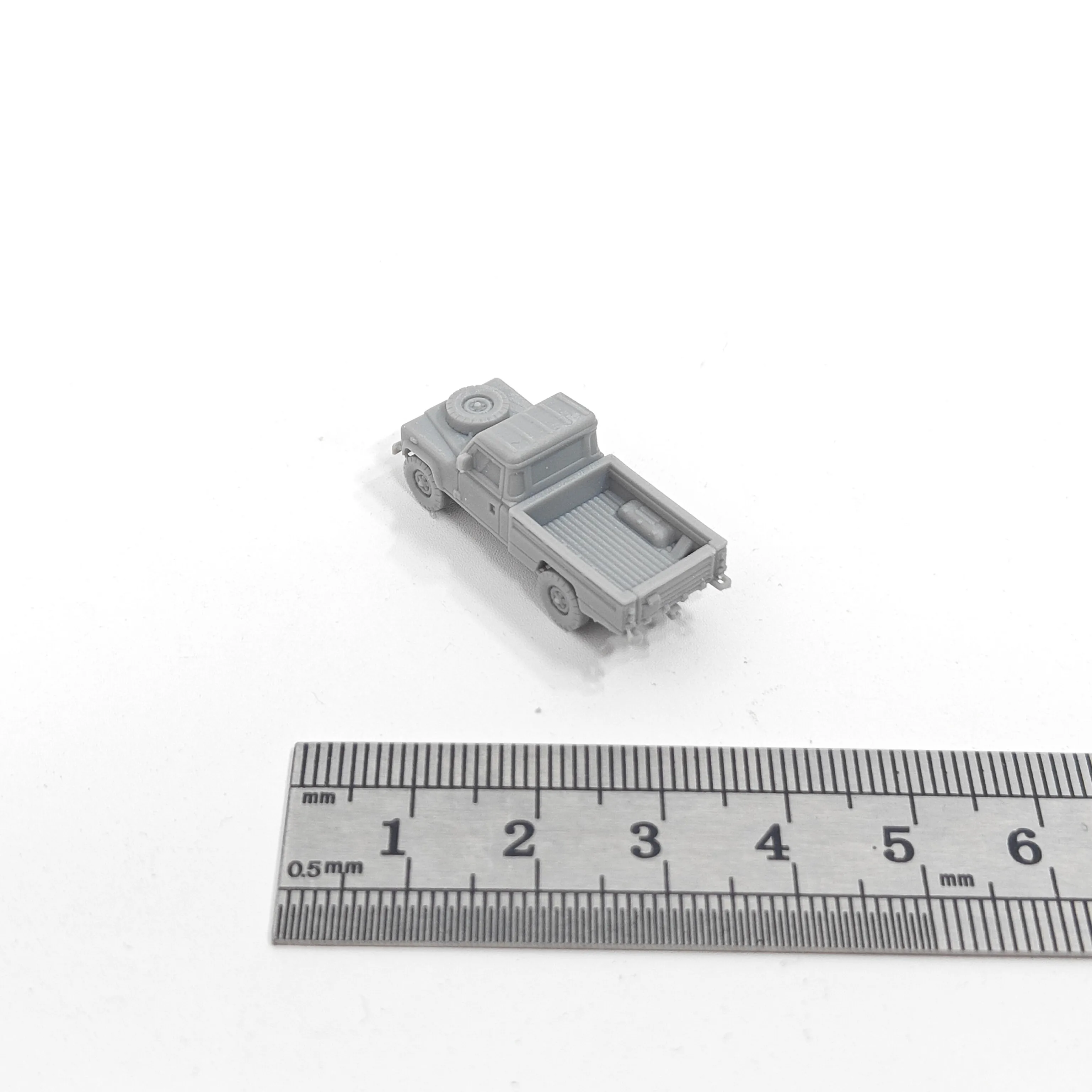 KIT DE MODELO Defender 110 Wolf TUM escala 1/144