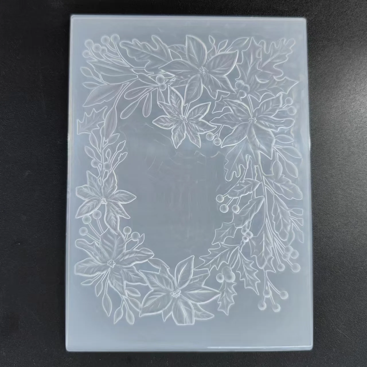 Merry Christmas 3D Wreath  Drawing stencil Embossing Folder for Card Making Floral DIY Plastic Scrapbooking Photo Album Card