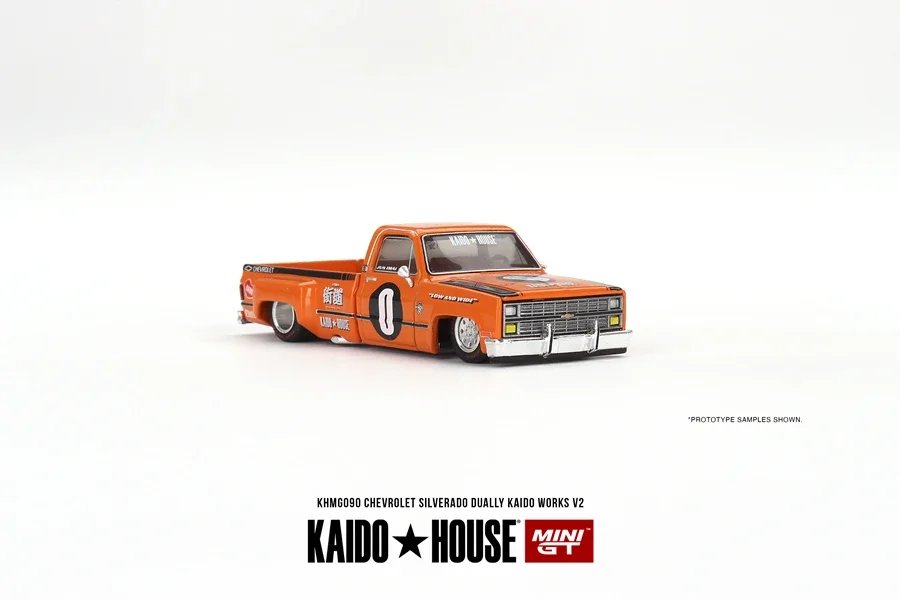 Kaido House + MINIGT 1/64 Chevrolet Silverado Dually KAIDO WORKS V2 KHMG090 Car Alloy Diecast Model Kids Xmas Gift Toys for Boys