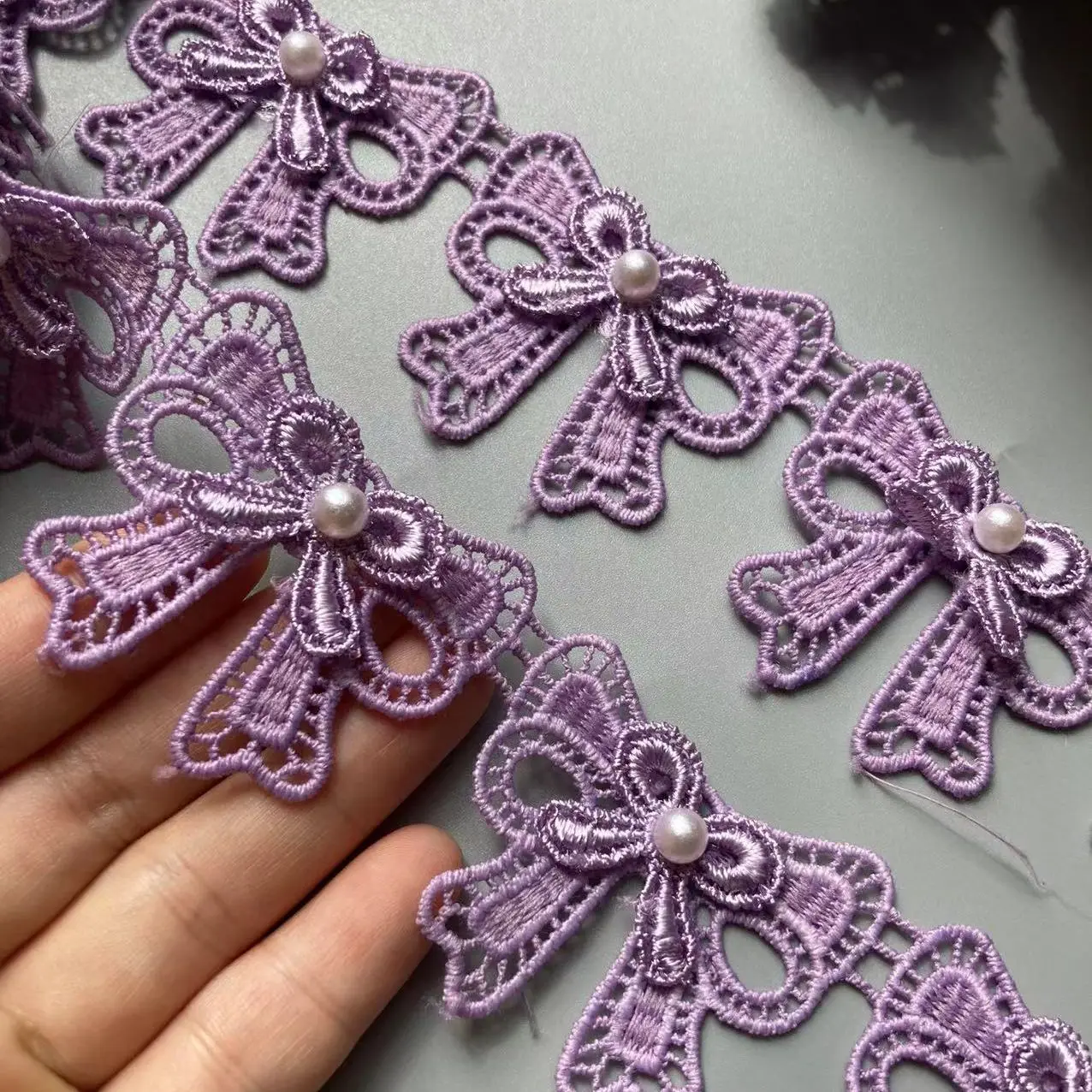 1 Yard 4.5cm Purple Bowknot Pearl Embroidered Lace Trim Ribbon Fabric Sewing Craft Patchwork Handmade For Costume Decoration Hot