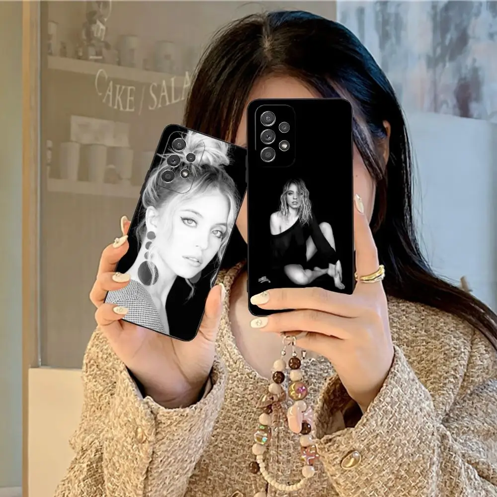 Sydney Sweeney Mobi…