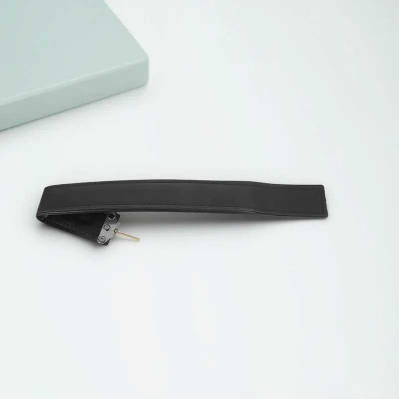 

Прочный басовый ремень-аккордеон с усиленной полиуретановой строчкой, надежная фиксация, нескользящий, удобный, легкий, для ежедневных занятий