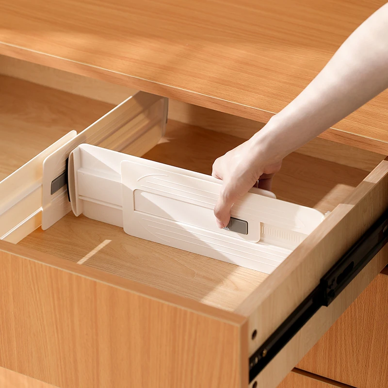 Built-In Plastic St…