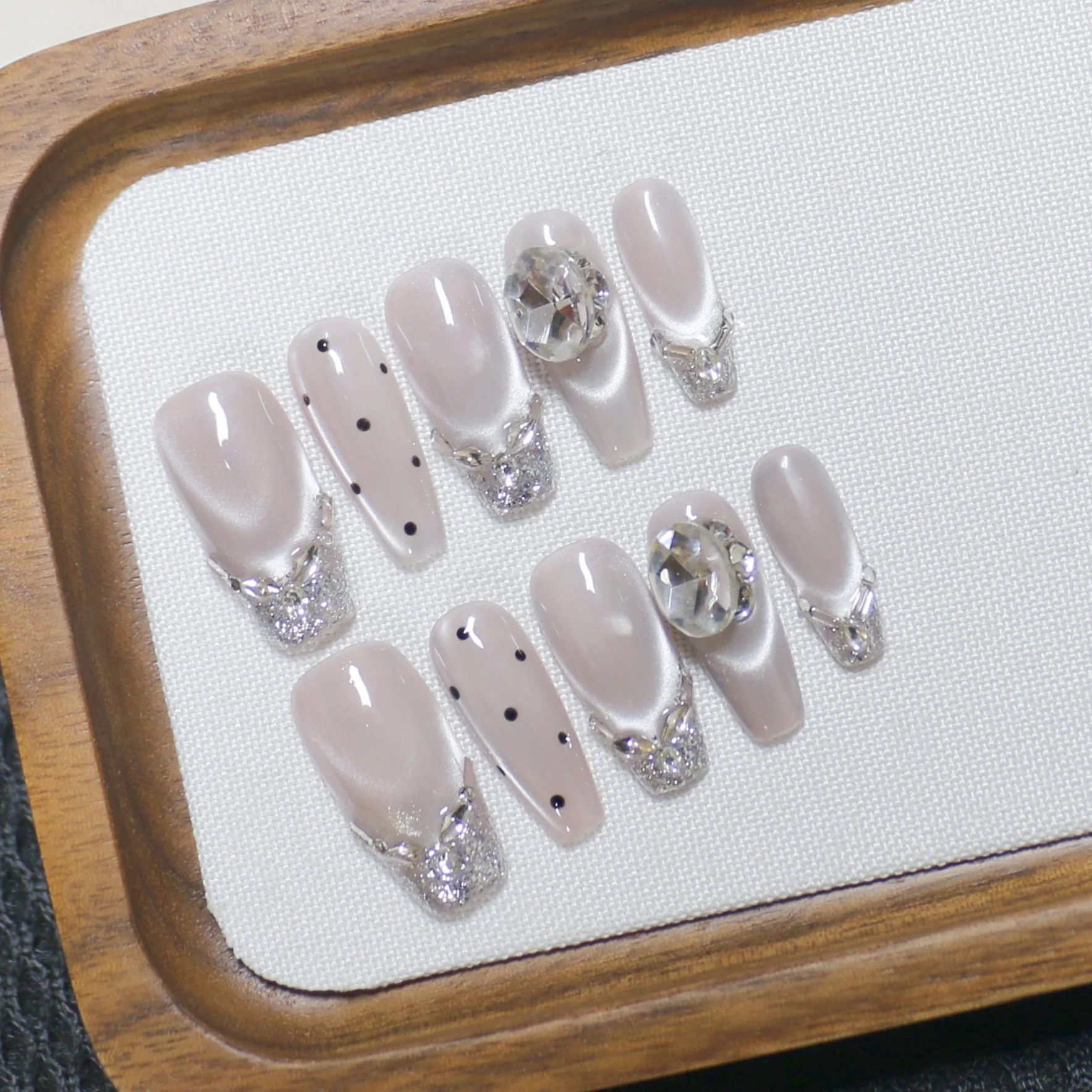 

10pcs Fall/Winter French Cat-Eye Handmade Nail Press-On Nails with Sparkling Zirconia Medium-Length Full-Coverage Nail Tips