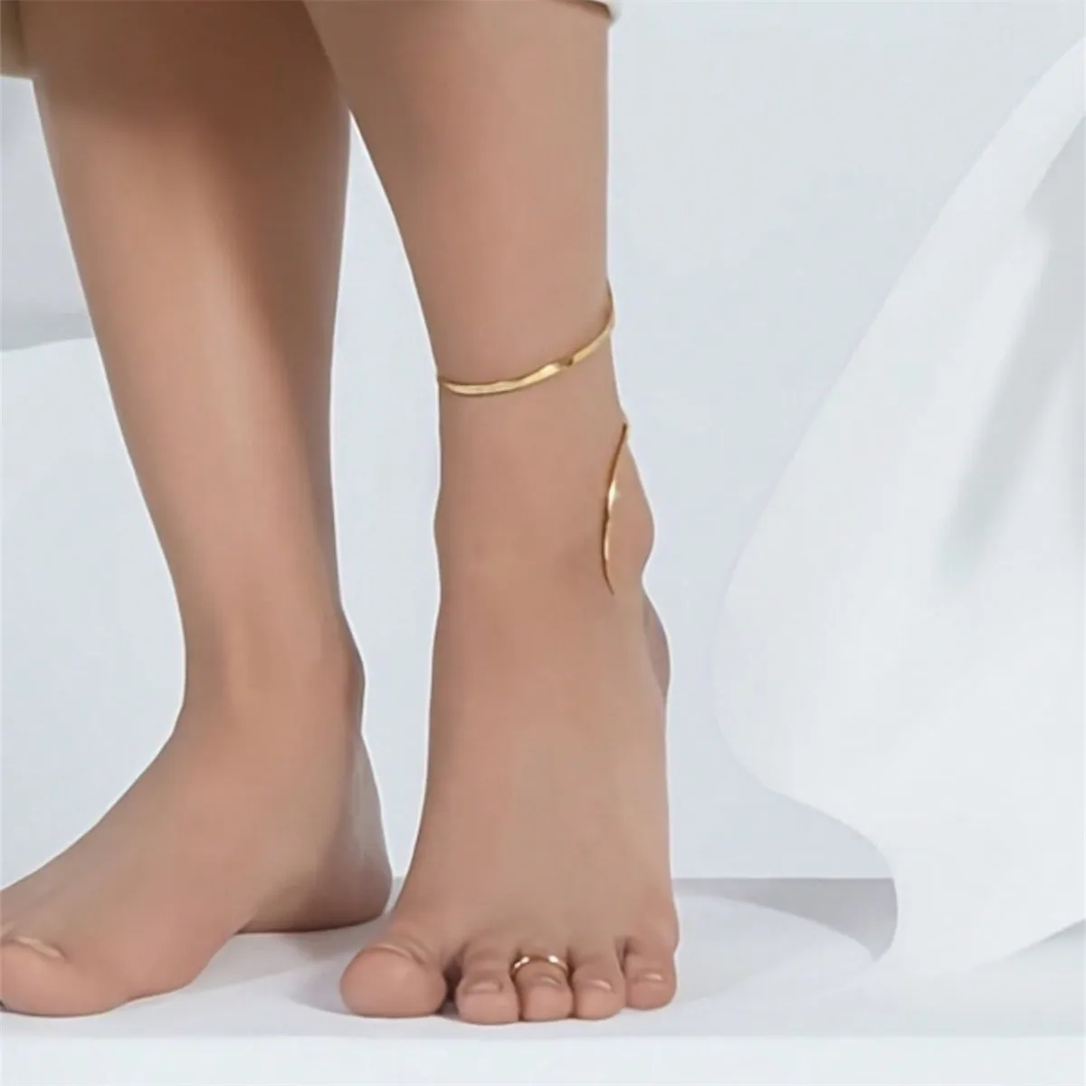 S-Shaped Wrapped Ankle Chain, Retro Style