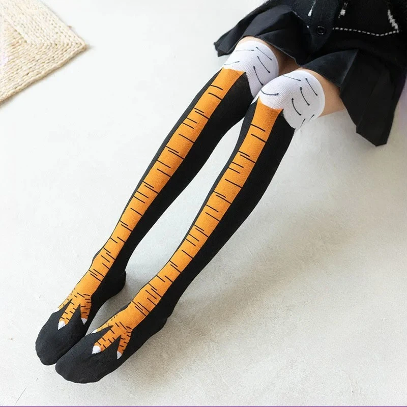 1/2 Pairs النساء جوارب طويلة إلى الركب العصرية الكرتون مضحك الدجاج مخلب الجوارب اللياقة البدنية الرياضة عادية سليم الساق طويلة جوارب أنبوبية النساء