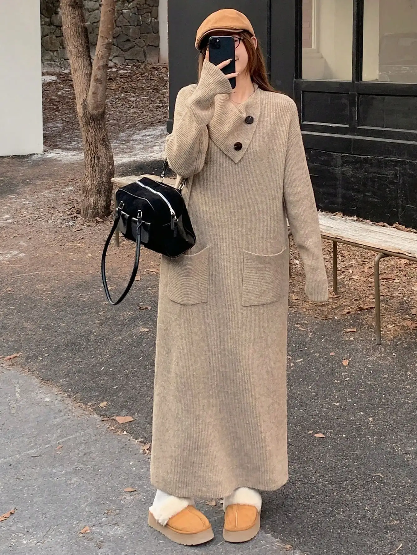 

Женское длинное трикотажное платье-свитер с V-образным вырезом и карманами, уютный зимний наряд, однотонный бежевый цвет