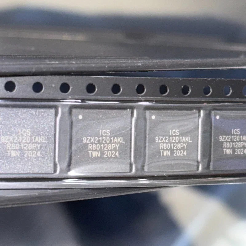 9ZX21201AKLFT 12-Output Differential Clock Buffer, 150MHz, 1:12 Ratio, HCSL Output, 64-VFQFPN