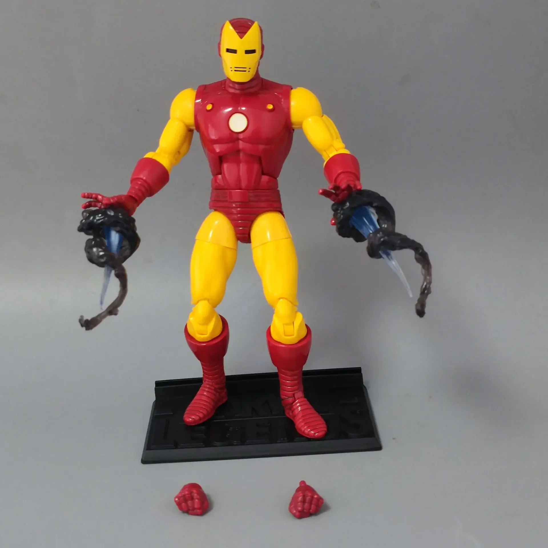 Marvel Legends 20th Anniversary Series 1 Ironman No Background 6" Action Figure view 3