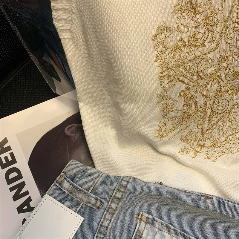 White Embroidered Knitted f High Collar Svel Unique Top Super Cute Anti-Aging Base irt Faionable Commute Sle S...